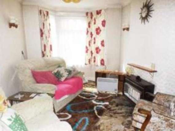 3 Bedroom End of Ter...