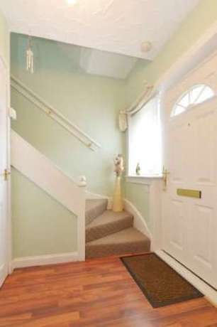 2 Bedroom End of Ter...