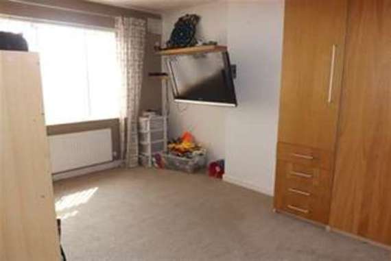 4 Bedroom Terraced