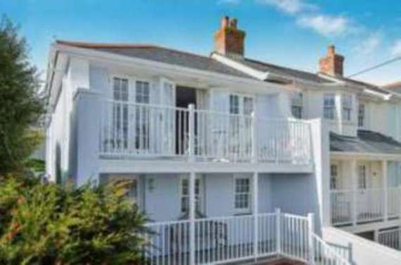 3 Bedroom End of Ter...