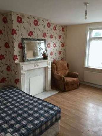 Cedar Road  Dudley, DY1 3JT