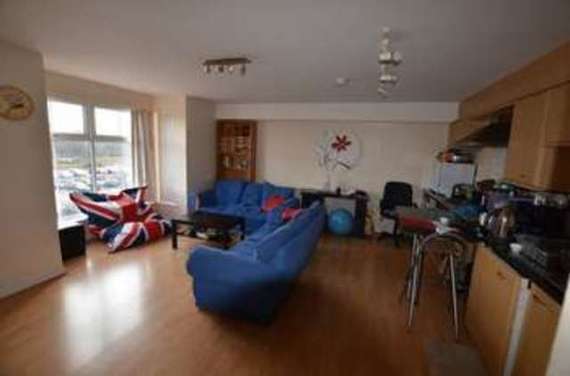 2 Bedroom Flat