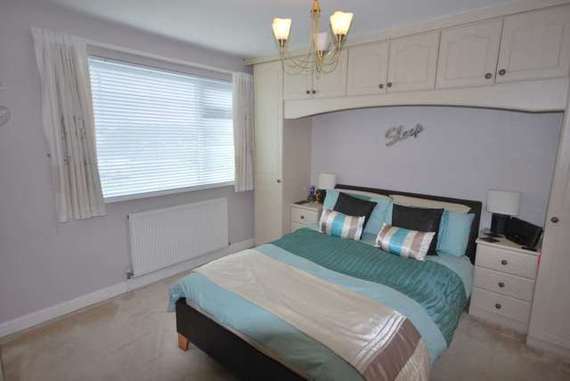 3 Bedroom End of Ter...