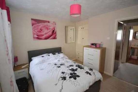 2 Bedroom Terraced