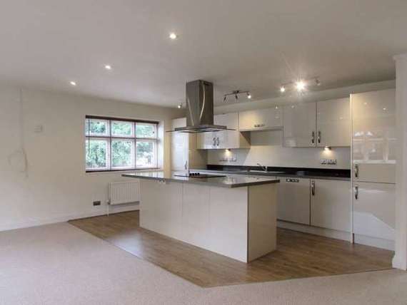 2 Bedroom Apartment