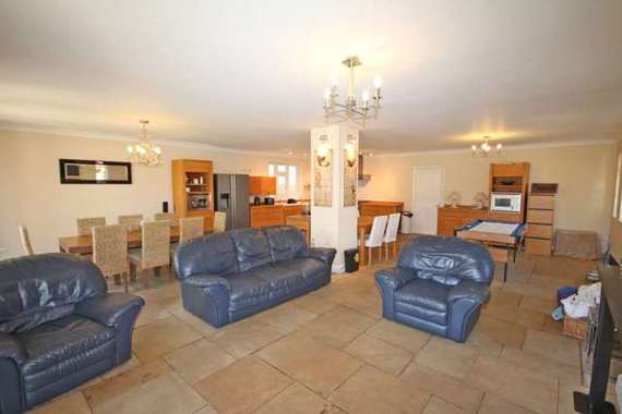 4&nbsp;Bedroom&nbsp;Detached