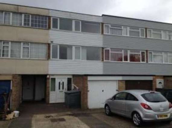 4 Bedroom Terraced