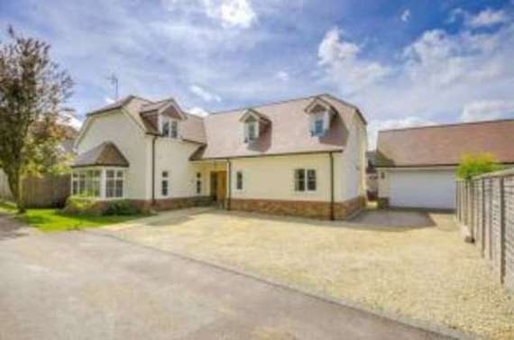 5 Bedroom Detached