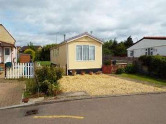 2&nbsp;Bedroom&nbsp;Detached