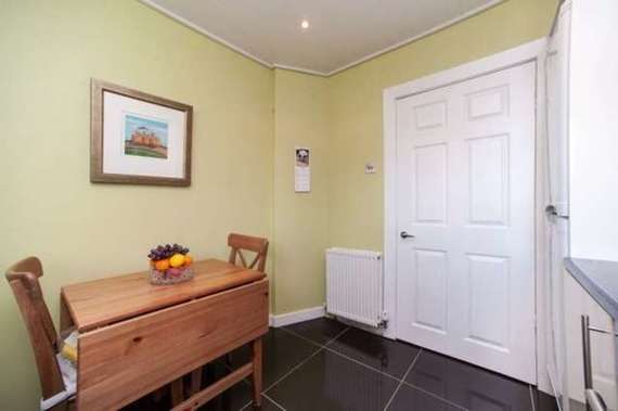 2 Bedroom Flat