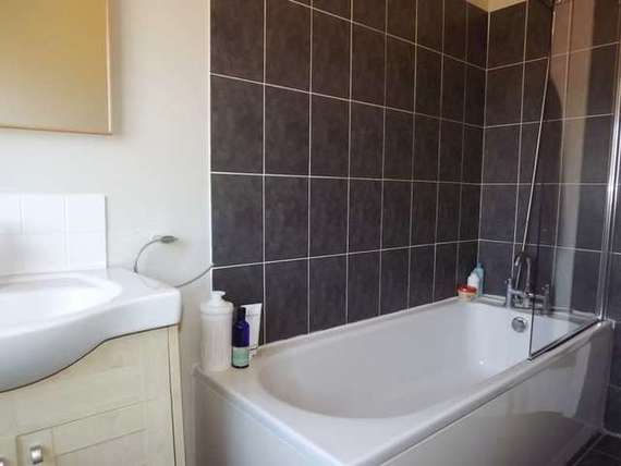 2 Bedroom Flat