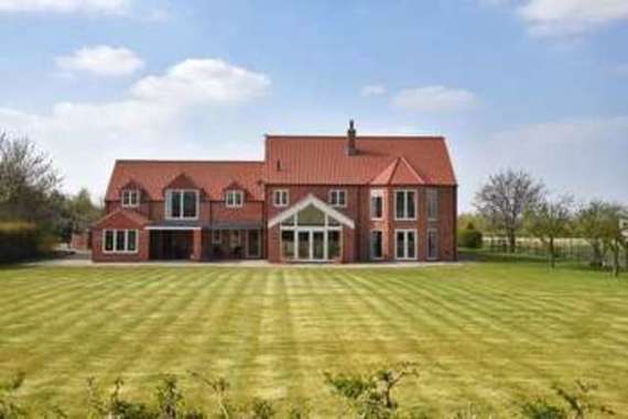 6 Bedroom Detached