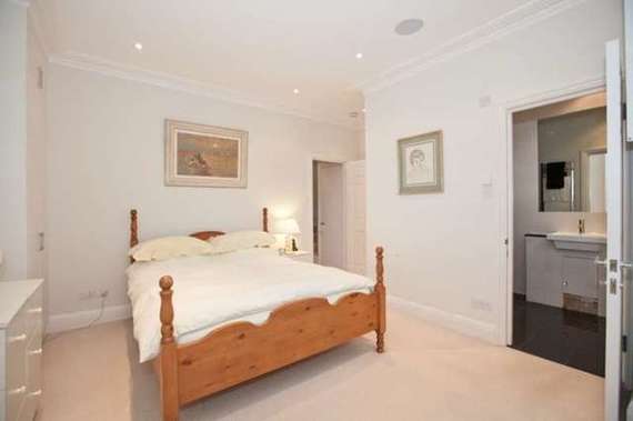 5 Bedroom Terraced