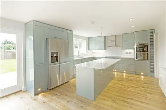 5 Bedroom Detached