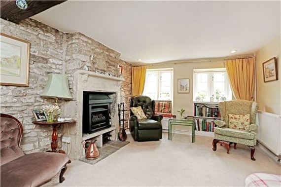 3 Bedroom End of Ter...