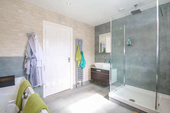 4 Bedroom Semi-Detac...