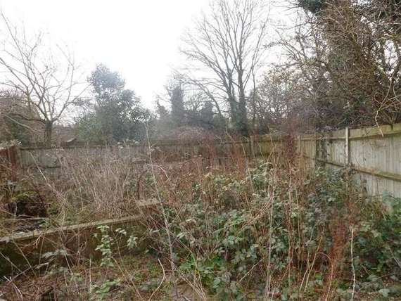 2 Bedroom Maisonette