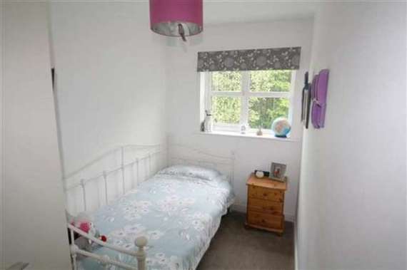 4&nbsp;Bedroom&nbsp;Semi-Detac...