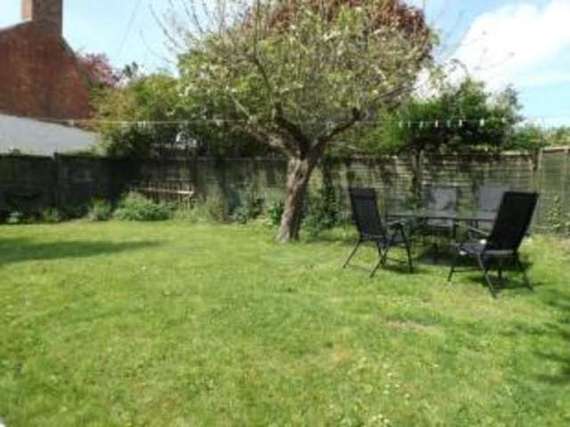 3 Bedroom End of Ter...