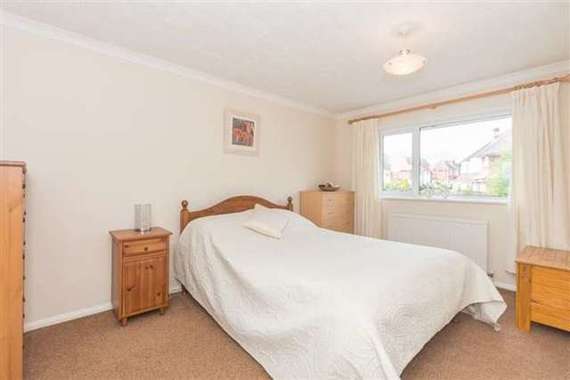 5 Bedroom Detached