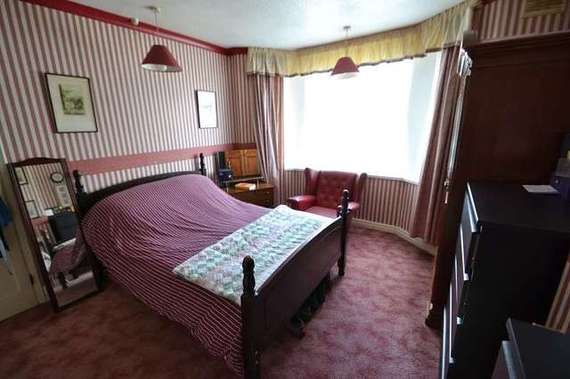 3 Bedroom Semi-Detac...