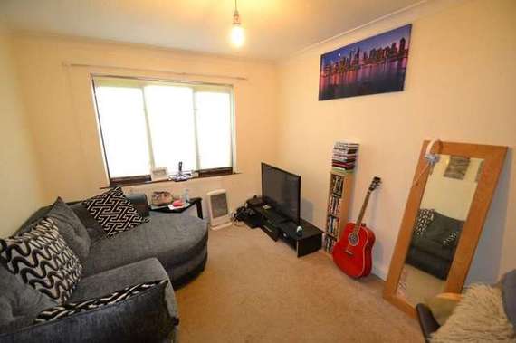 1 Bedroom Flat