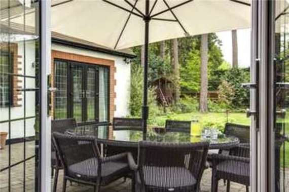 6 Bedroom Detached