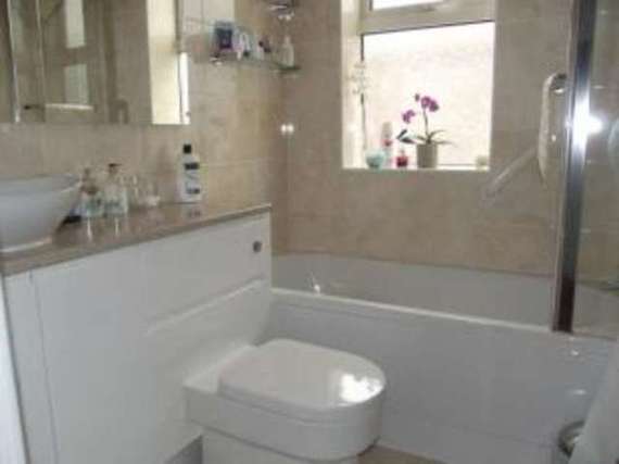 6 Bedroom Detached