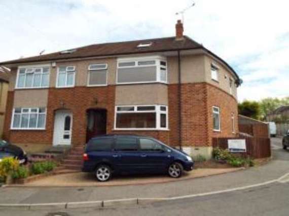 5 Bedroom Semi-Detac...