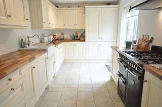 4 Bedroom Semi-Detac...