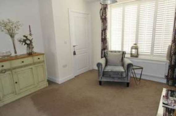 3 Bedroom Semi-Detac...