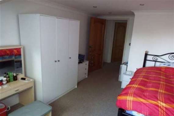 1 Bedroom Detached