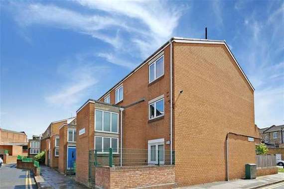 3 Bedroom Maisonette