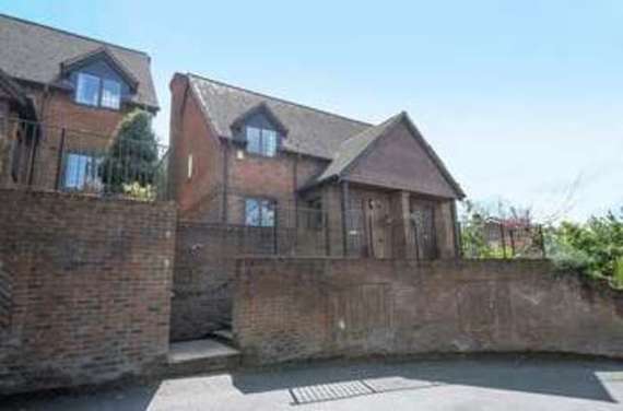 3 Bedroom Semi-Detac...