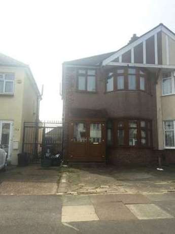 3 Bedroom Semi-Detac...