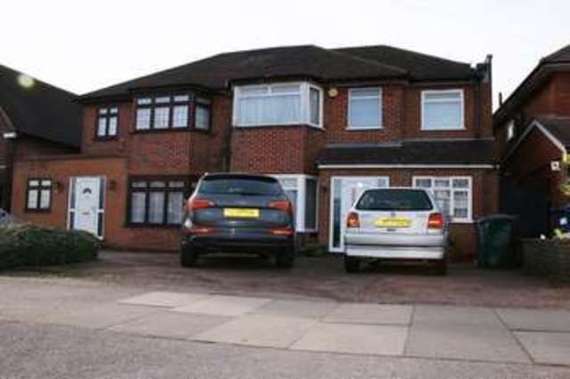 5 Bedroom Semi-Detac...