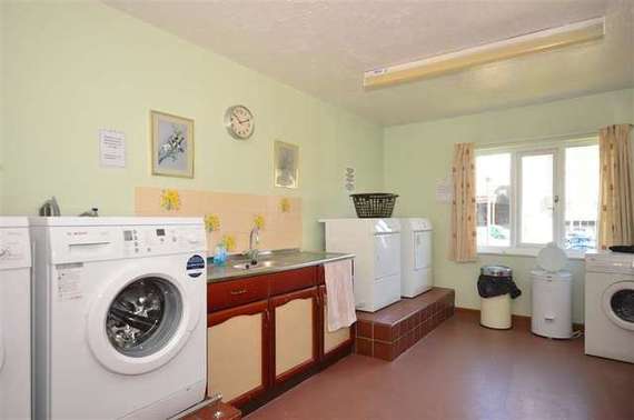 1 Bedroom Retirement...