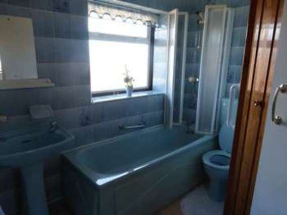3 Bedroom Semi-Detac...
