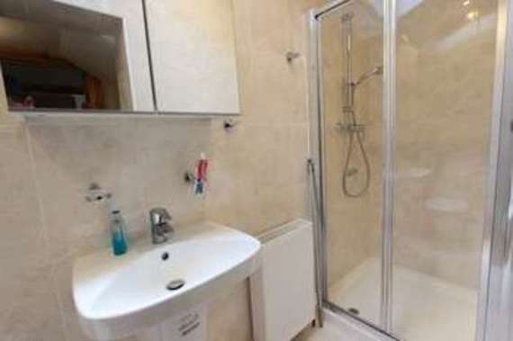4 Bedroom Semi-Detac...