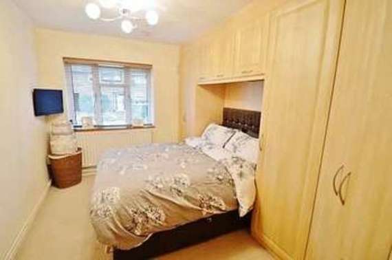 1 Bedroom Flat