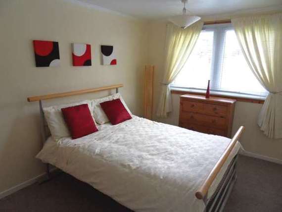 3 Bedroom Semi-Detac...