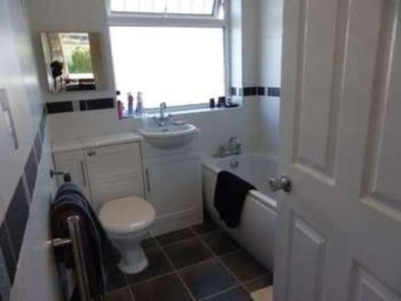 3 Bedroom Semi-Detac...