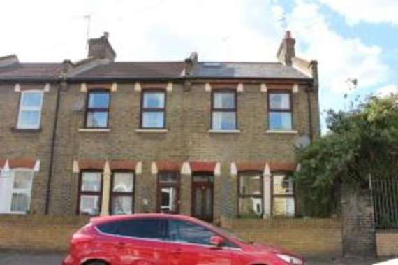 2 Bedroom End of Ter...