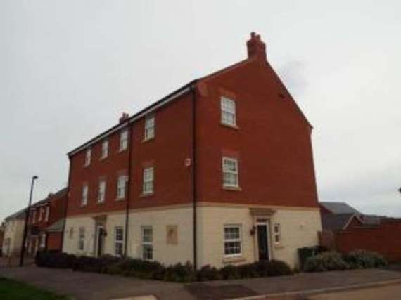 4 Bedroom Town House