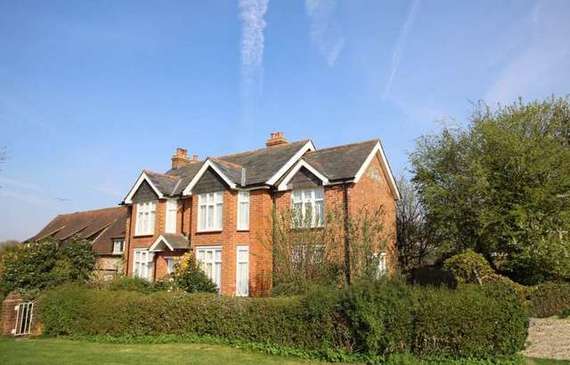 4 Bedroom Semi-Detac...