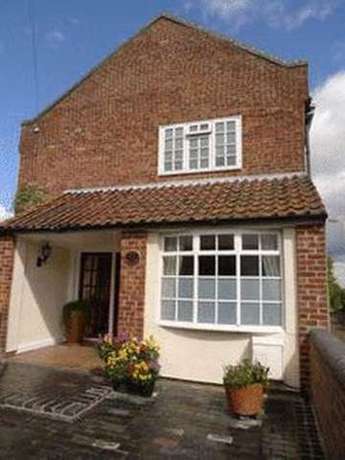 1 Bedroom Terraced