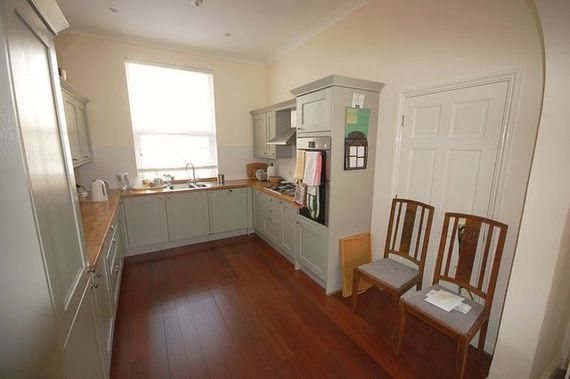 6&nbsp;Bedroom&nbsp;Detached