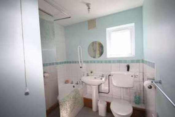 3 Bedroom Semi-Detac...