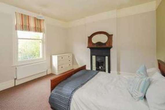 5&nbsp;Bedroom&nbsp;Detached