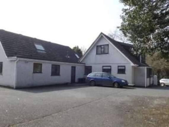 5&nbsp;Bedroom&nbsp;Detached